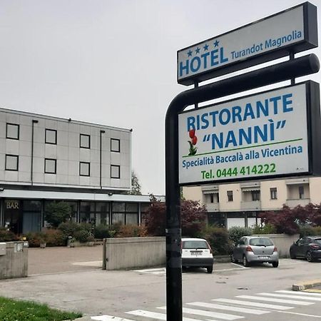 Turandot Magnolia - Hotel & Congressi Grisignano di Zocco Eksteriør billede