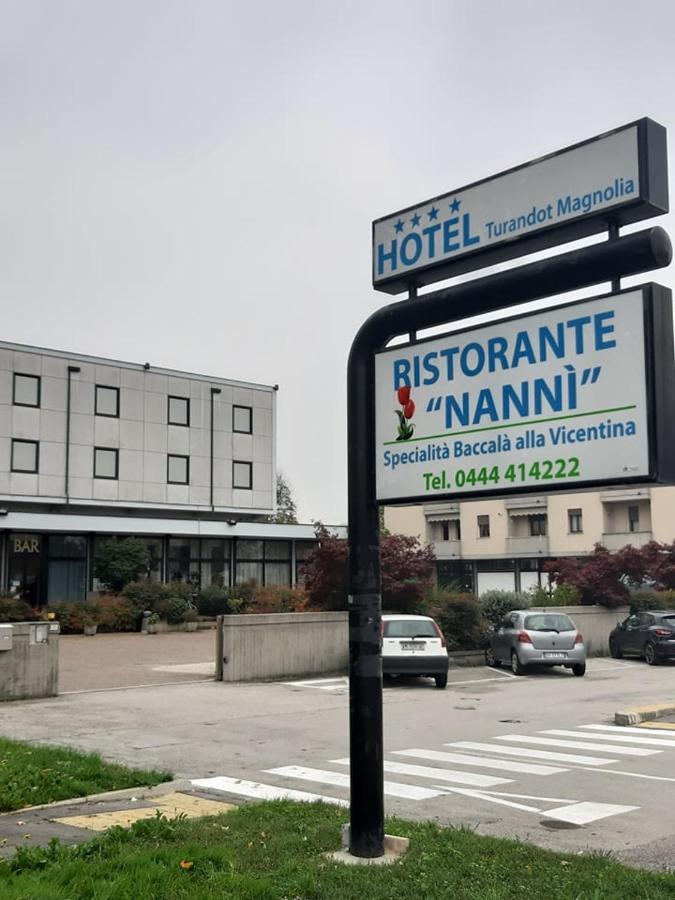 Turandot Magnolia - Hotel & Congressi Grisignano di Zocco Eksteriør billede